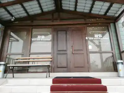 Bed & Breakfast Capital - 8