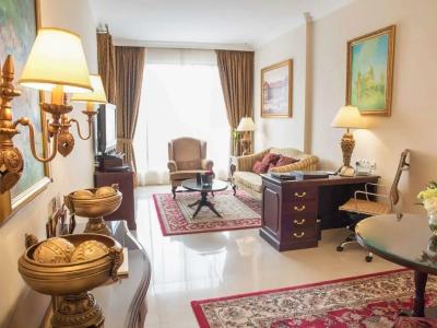 Mercure Dubai Barsha Heights Suites And Apartments - 10