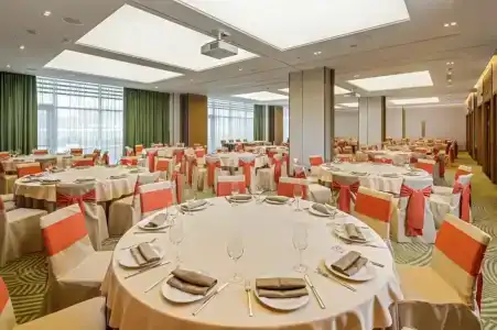 Hilton Garden Inn Novorossiysk - 11