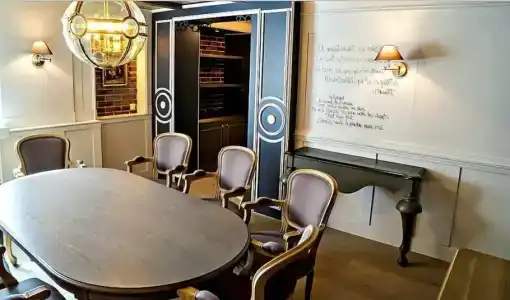 Аглая Кортъярд - 99