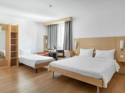 AZIMUT Bauman Kazan 3* - 5