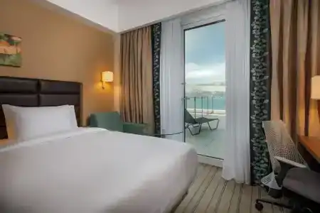 Hilton Garden Inn Novorossiysk - 9