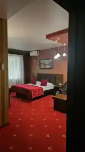 M-Otel' - 95
