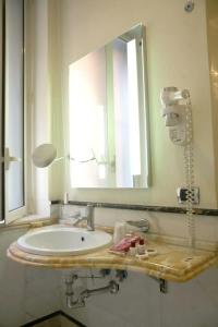 Suite Opera Rooms - 49