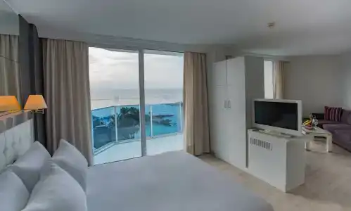 Le Bleu & Resort Kusadasi - 79