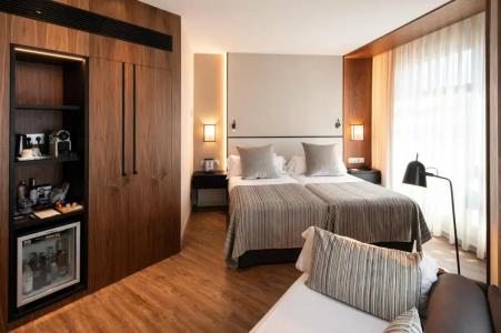 Catalonia Barcelona Plaza - 82