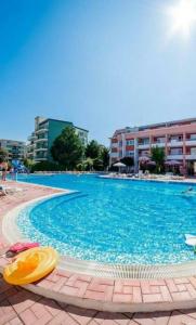 Sunny Fort Apartment - 25