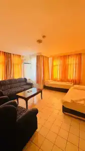 Elegant Baronessa Apart - 2