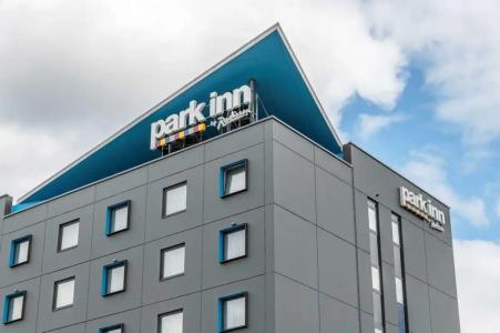 Park Inn by Radisson Vilnius Airport & Business Centre - 8