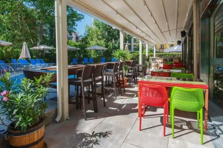 Best Western PLUS Premium Inn - 52