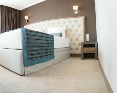 & Casino Cherno More - 40