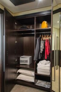 Rosslyn Central Park Sofia - 21