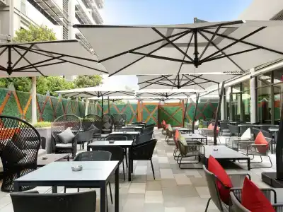 Ibis One Central - 65