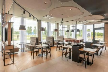 Park Inn by Radisson Vilnius Airport & Business Centre - 85