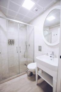 Princess Kinli Suites - 15