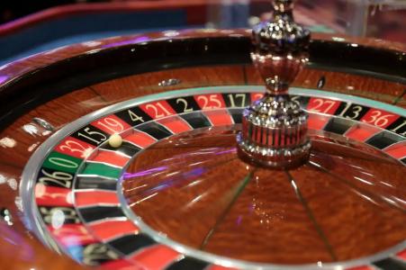 & Casino Cherno More - 59