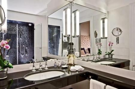 Grand Excelsior Vittoria - 83