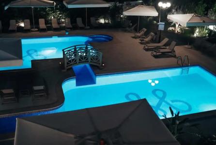 Boutique Momentum by Aycon - 48