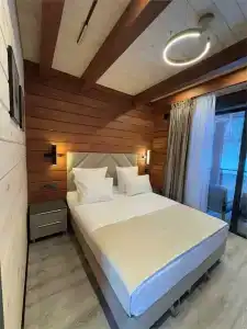 Otel Les - 79