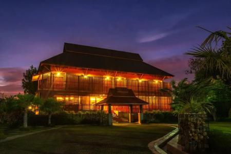 The Chaya Resort and Spa - 4