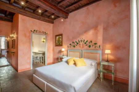 Boutique Campo de' Fiori - 80