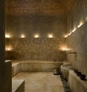 Palais Namaskar - 36