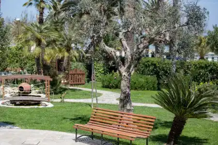 Grand Excelsior - 2