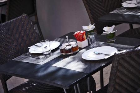 GOLDEN TULIP CANNES de PARIS - 94