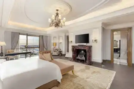 Al Habtoor Palace - 77