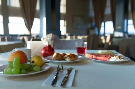 & Casino Cherno More - 90