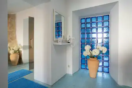Mabre Residence - 11