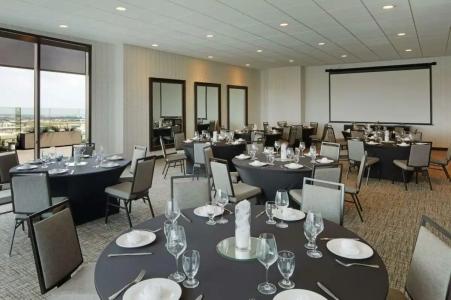 H Los Angeles, Curio Collection by Hilton - 46