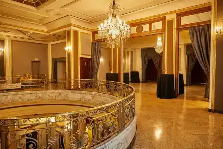 El Avenida Palace - 84