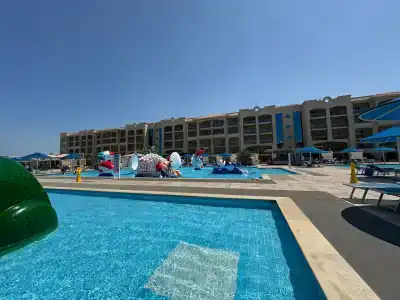 Pickalbatros White Beach Resort - - 84