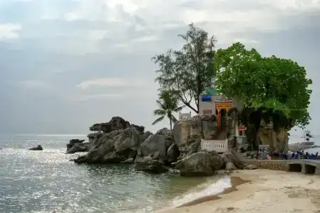 Halona - 4