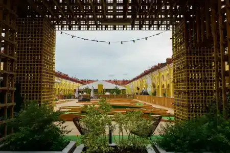 Holiday Inn St Petersburg - Theatre Square - 3