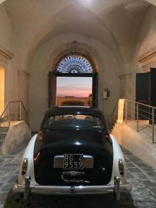 Landolina Palace - 19