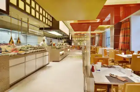 Courtyard by Marriott Hangzhou Wulin - 4