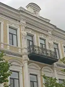 Bestuzhev Gostinica - 5