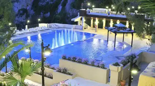 Ladonias Adakule	 - 34