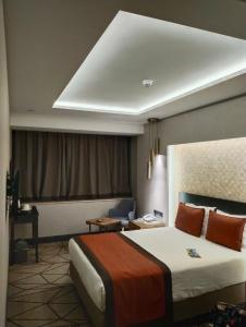 Grand Gulsoy - 40