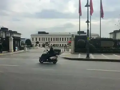 Four Seasons Istanbul at the Bosphorus - 19