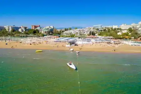 Dream World Hill - 12