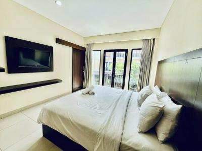 Suris Boutique - 1