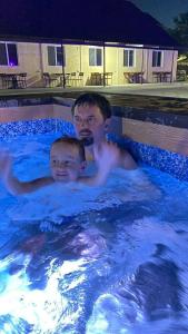 Malibu Guest House - 16