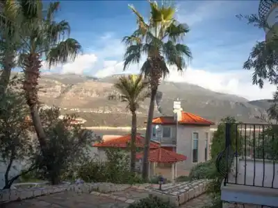 Mekvins Deniz Feneri Lighthouse - 46