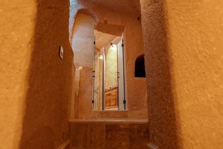 Misty Cave - 20