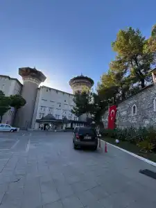 Ladonias Adakule	 - 48