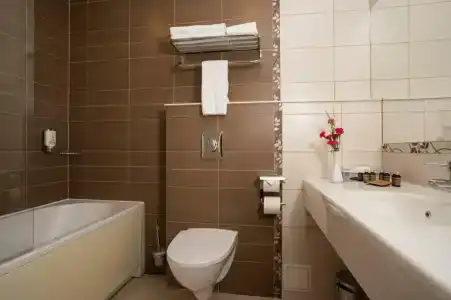 Mabre Residence - 32