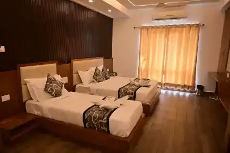 Grand Cascade Chennai - 28